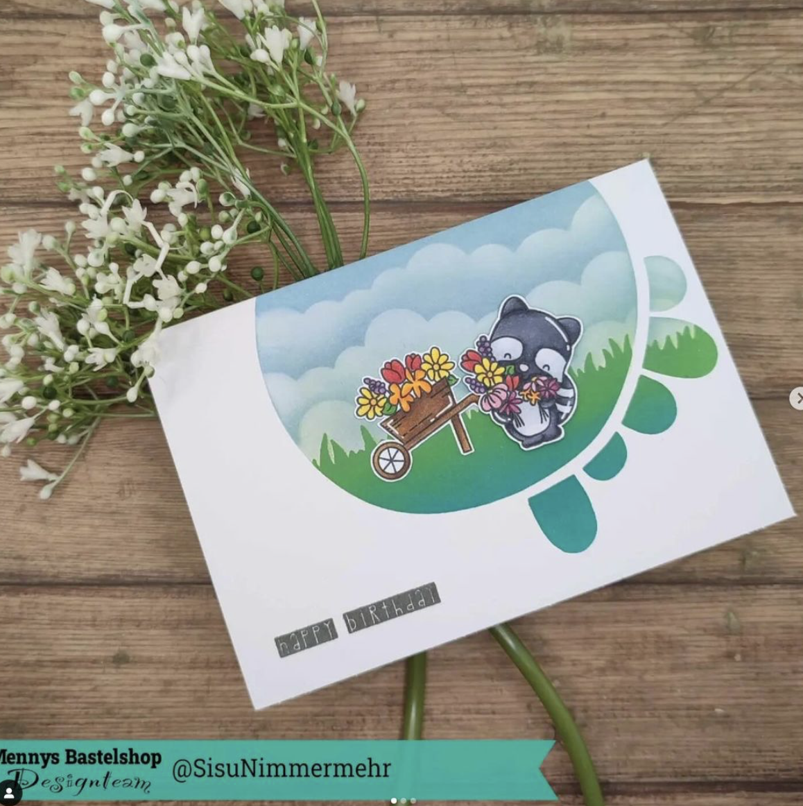 Scalloped Circle Scalloped Circle