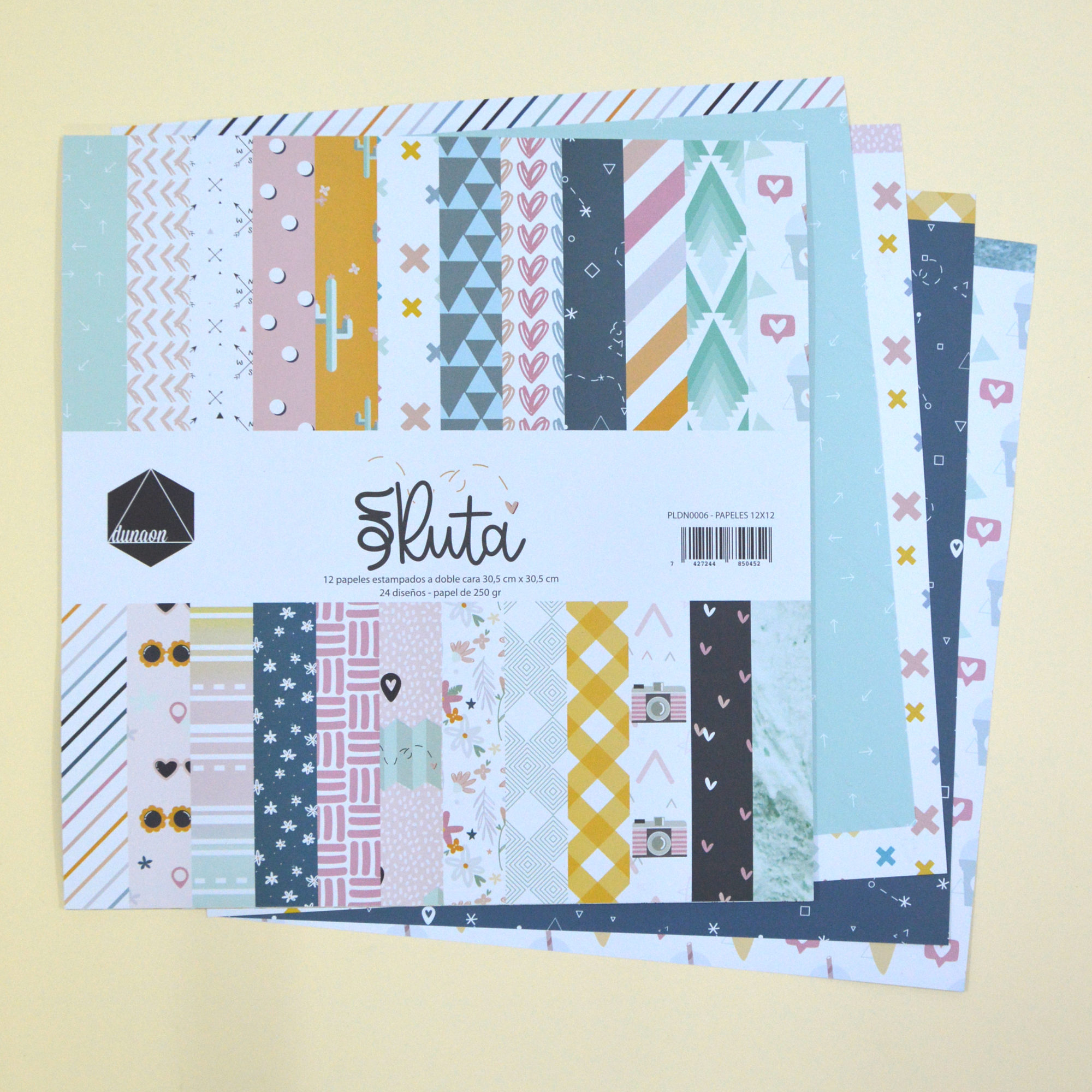 En Ruta - 12 Sheets - Paper En Ruta - 12 Sheets - Paper