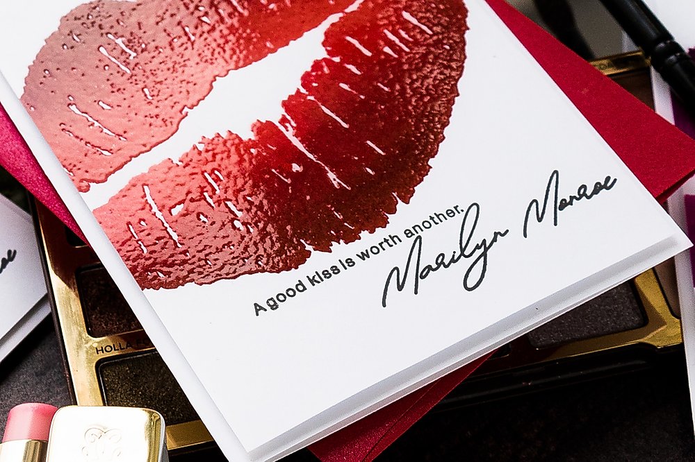 Love's Kiss - Big & Bold