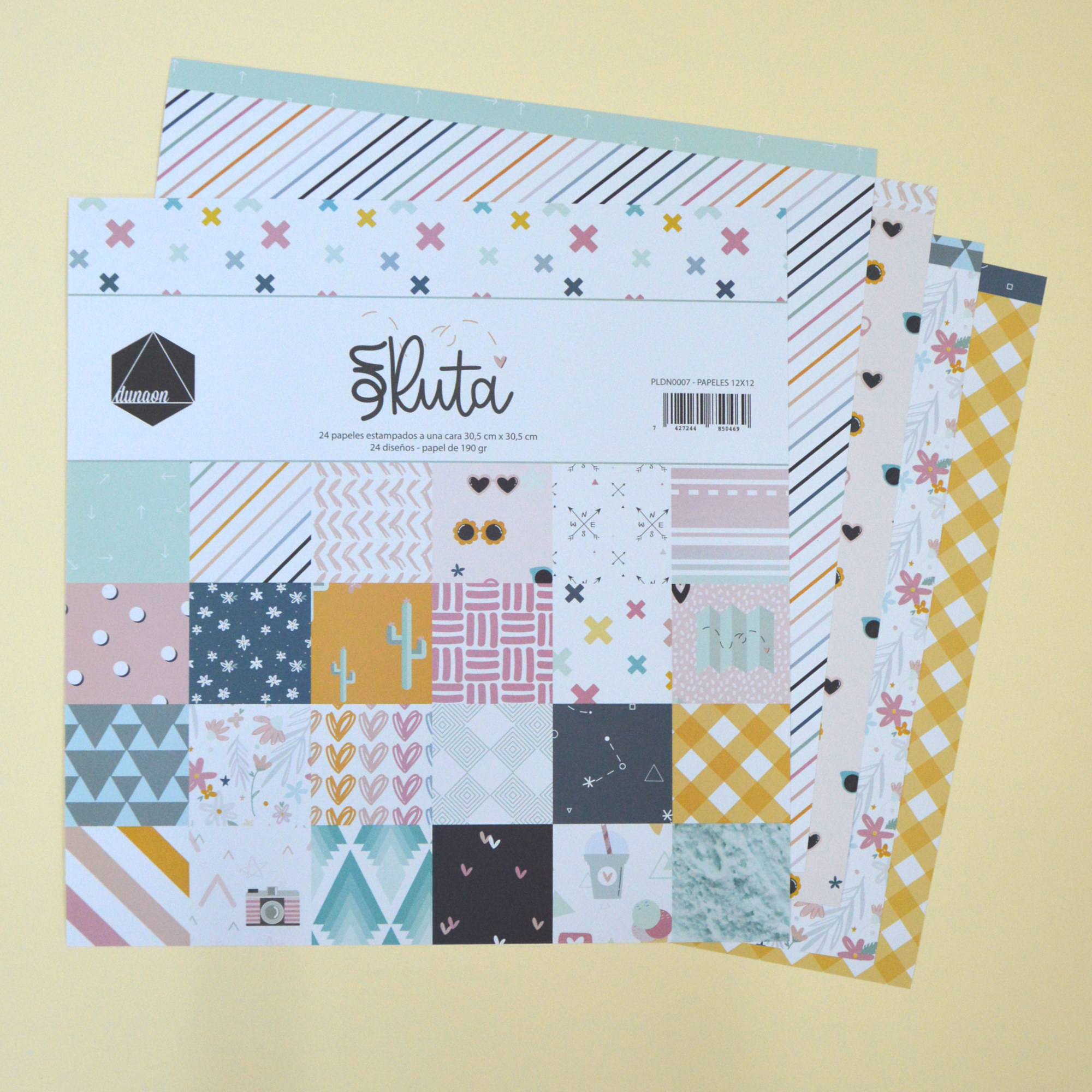 En Ruta - 24 Sheets - Paper En Ruta - 24 Sheets - Paper