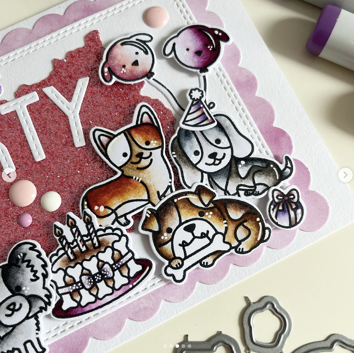 Hunde feiern Geburtstag