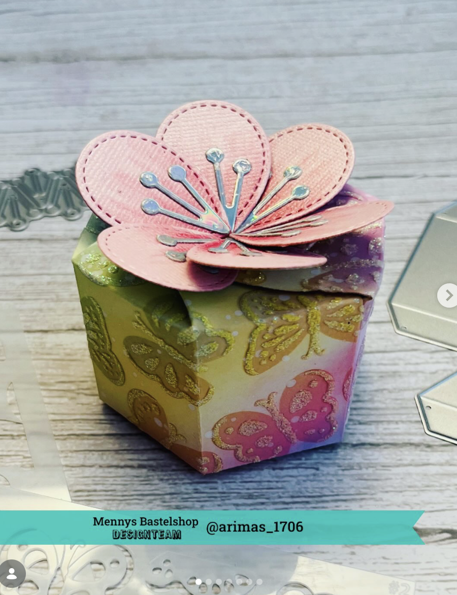 Flower Treat Box Flower Treat Box