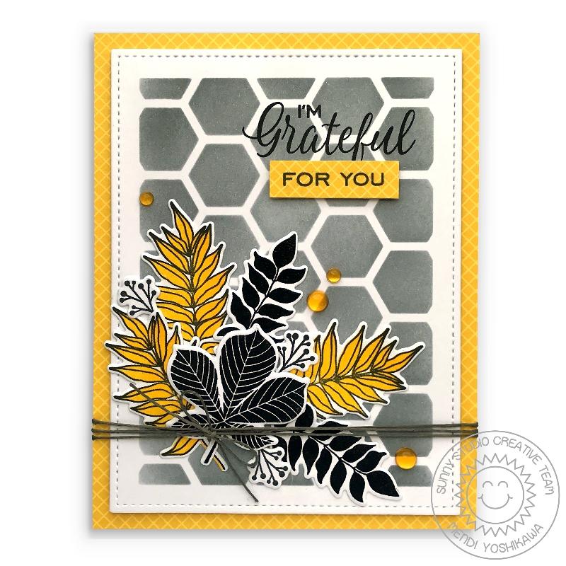 Frilly Frames Hexagon - Dies