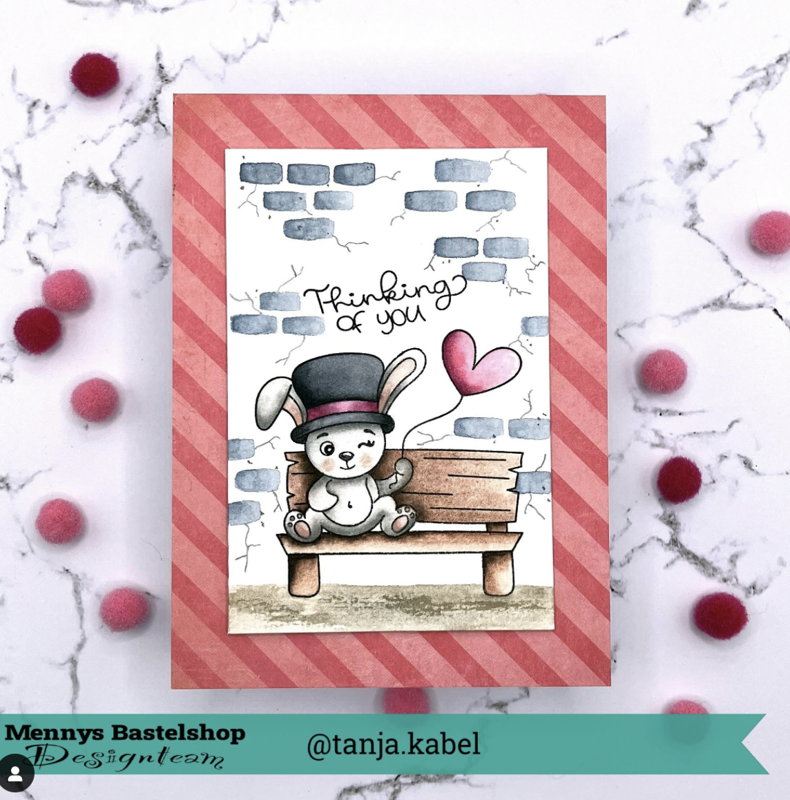 Kaninchen auf der Bank Kaninchen auf der Bank